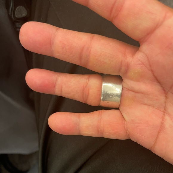 Ring - Picture 5 of 6